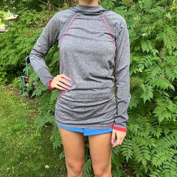 Nike Pro - Ladies, xLarge, moisture wicking hooded athletic shirt. - Picture 1 of 8